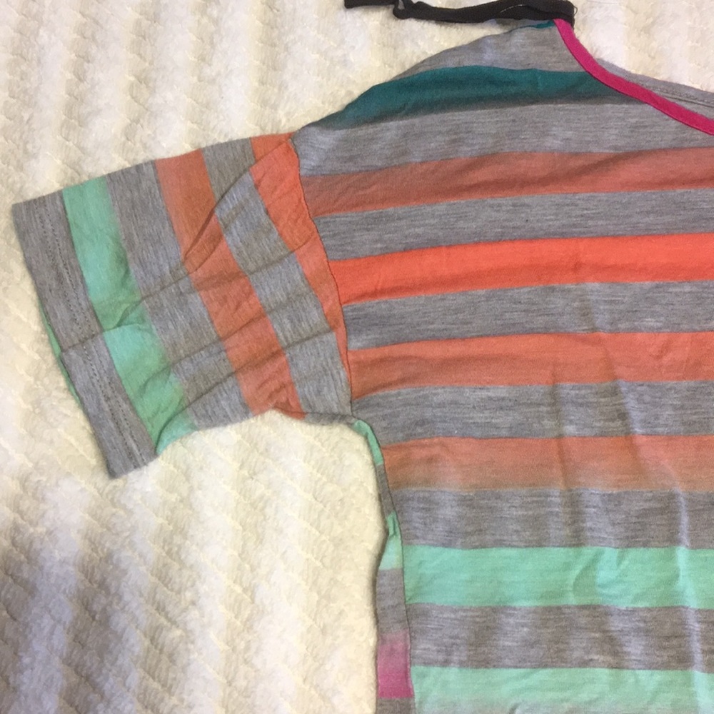 Girls top nwot - Picture 2 of 4